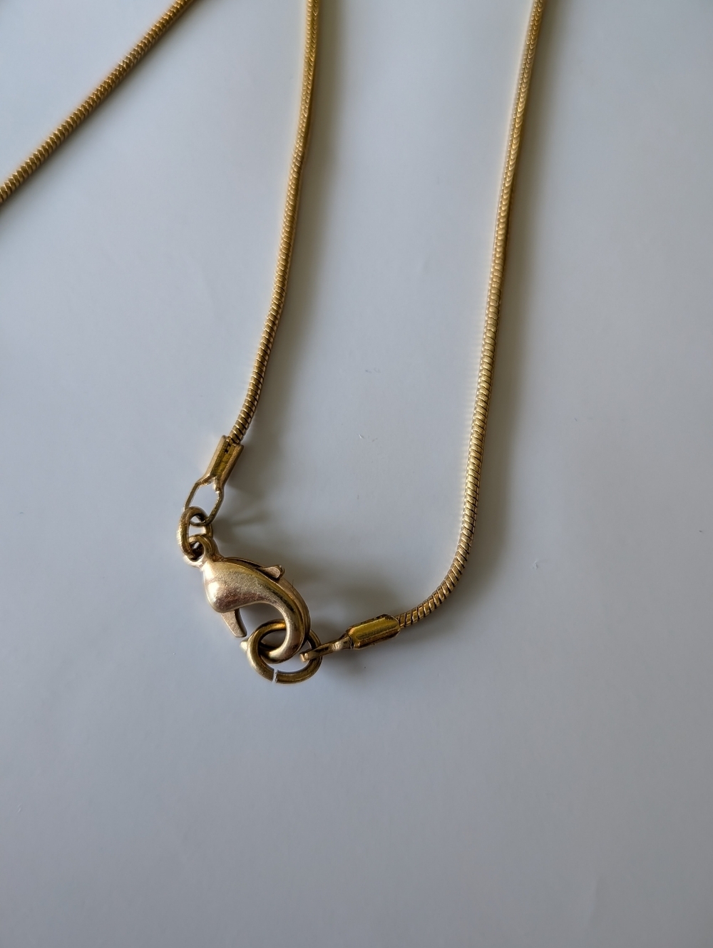 Vintage Avon Gold And Rhinestone Heart Pendant Necklace - Picture 5 of 10